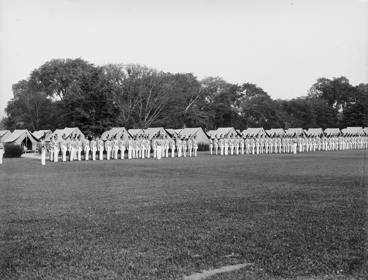 Mekkoparaati, auringonlaskun ase ja värit, West Point, New York, n. 1905 tekijältä Detroit Publishing Co.