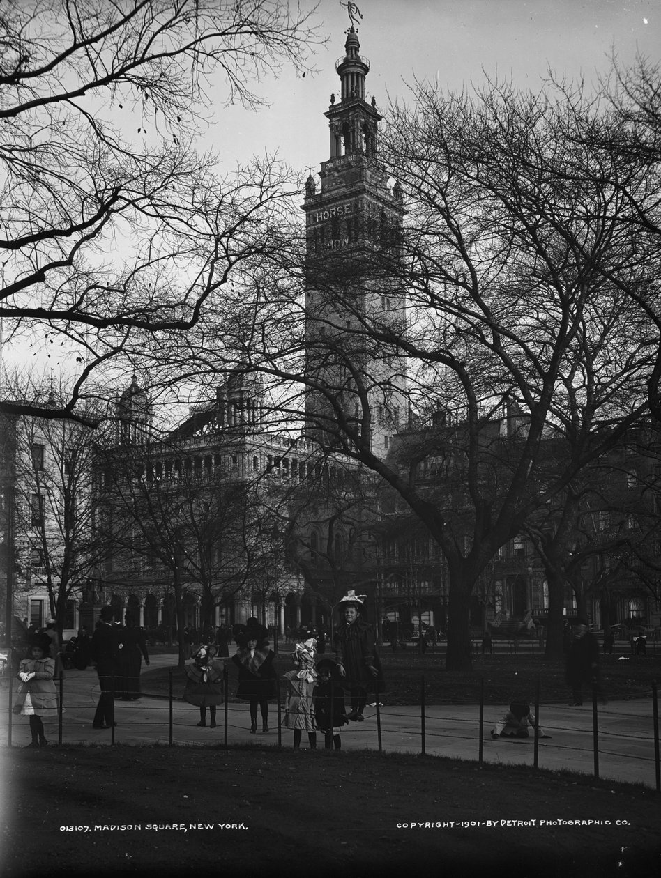 Madison Square, New York, noin 1901 tekijältä Detroit Publishing Co.