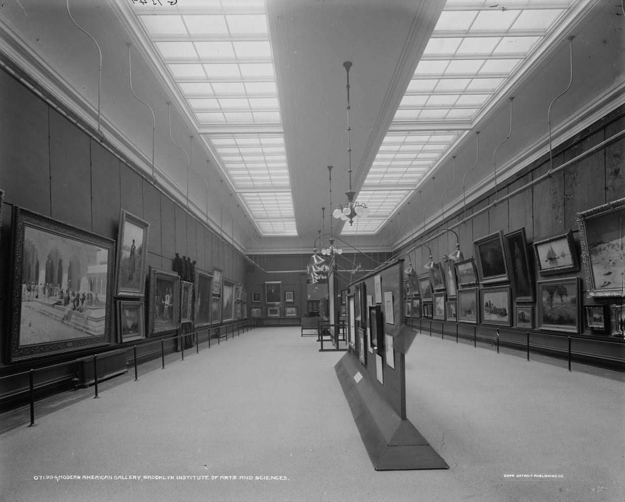 Moderni amerikkalainen galleria, Brooklyn Institute of Arts and Sciences, n. 1905-1915 tekijältä Detroit Publishing Co.