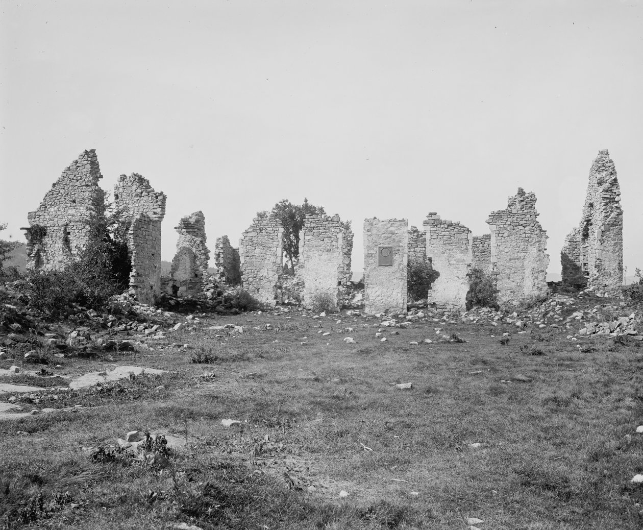Fort Ticonderogan rauniot, Champlain-järvi, N.Y., n. 1900–1910 tekijältä Detroit Publishing Co.