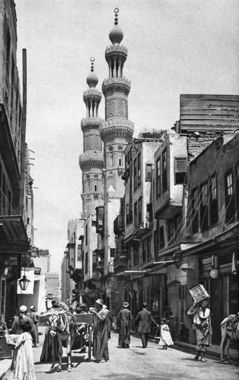 Sultan al-Muayyadin moskeija, Kairo, Egypti, 1922 tekijältä Donald McLeish