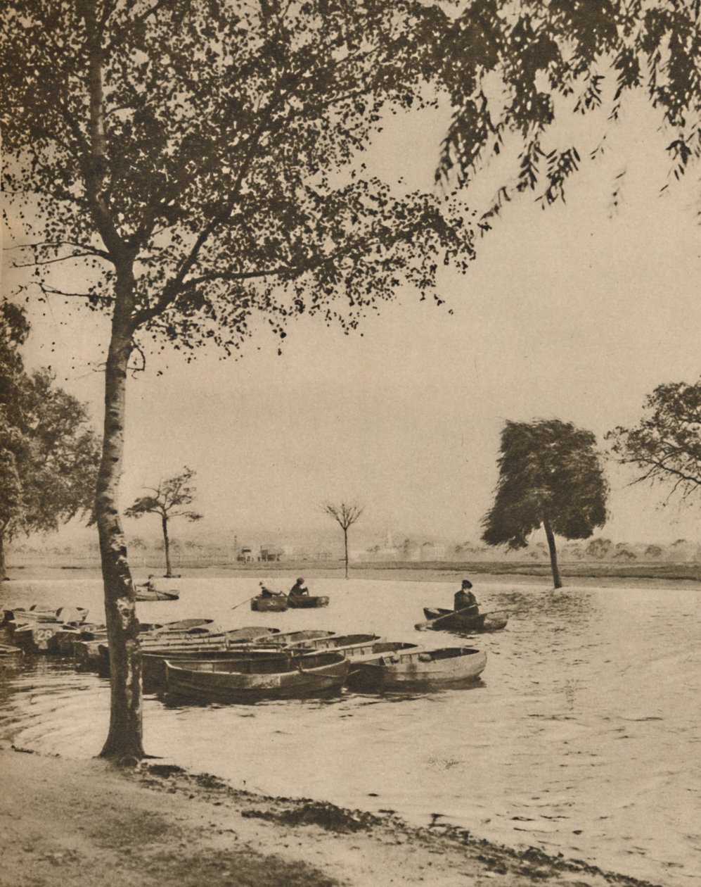 Blackheathissä, Suur-Lontoon historiallisimmassa yleisessä kaupungissa, vuodelta 1935. tekijältä Donald McLeish
