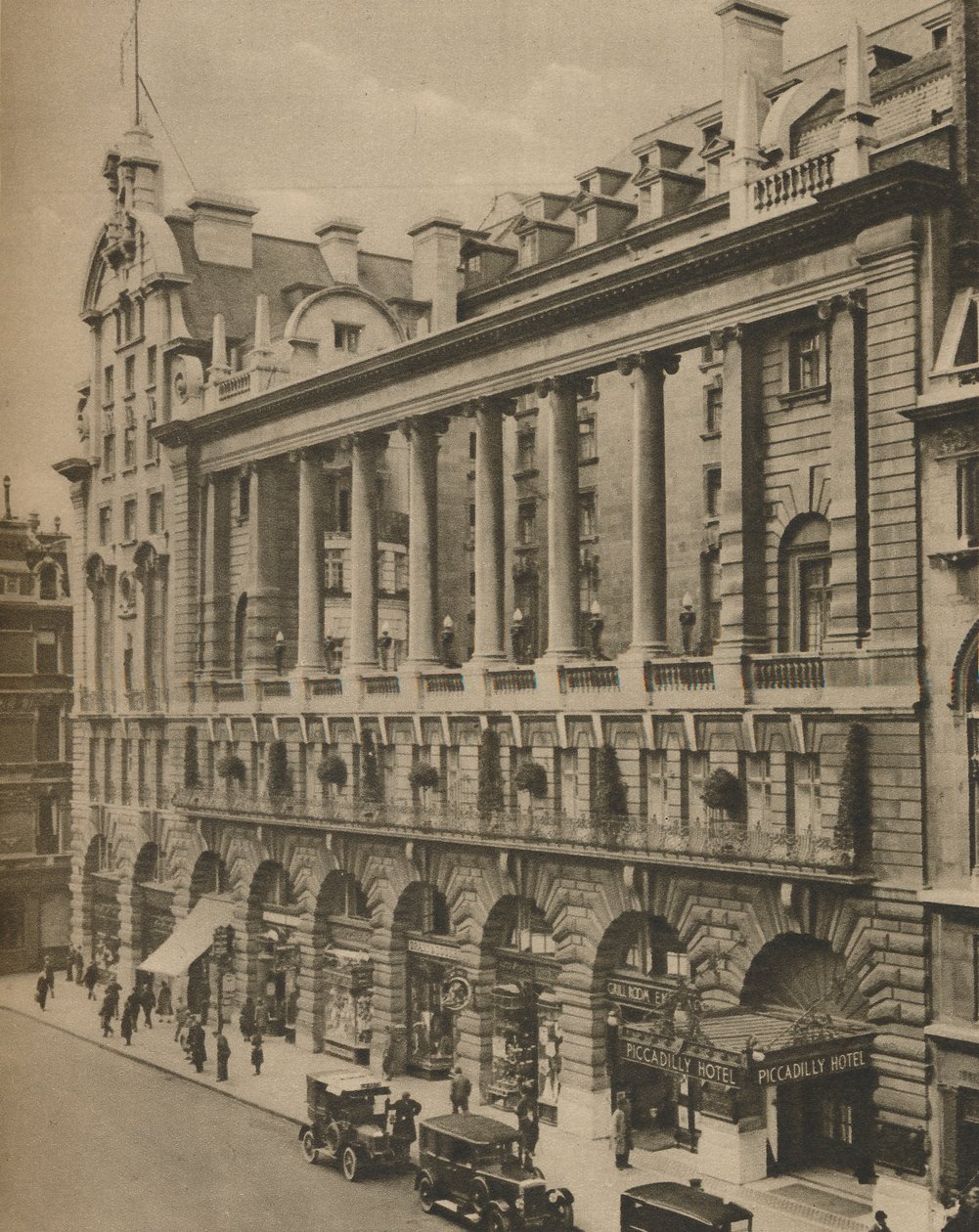 Piccadilly-hotellin etelärintama, pystytetty vuonna 1908, vuonna 1935. tekijältä Donald McLeish