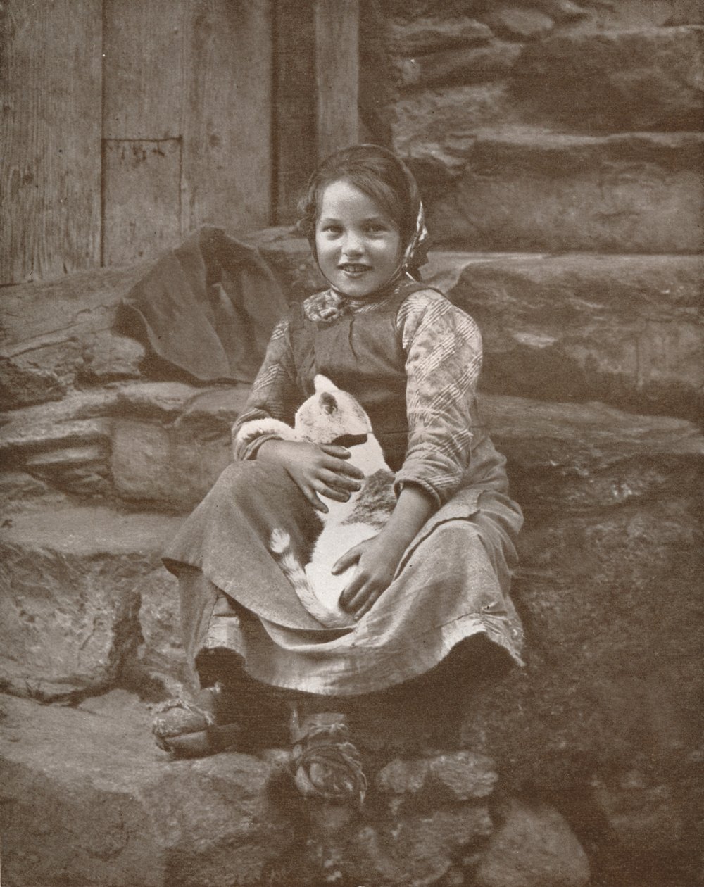 Kaksi pientä sveitsiläistä kyläläistä Hospenthalissa, 1916 tekijältä Donald McLeish