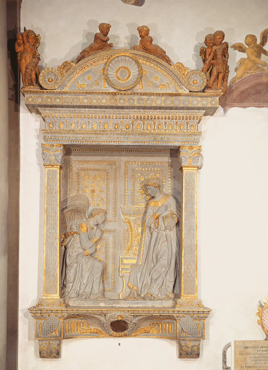 Cavalcanti Annunciation (kullattu kalkkikivi) (katso myös 64351) tekijältä Donatello