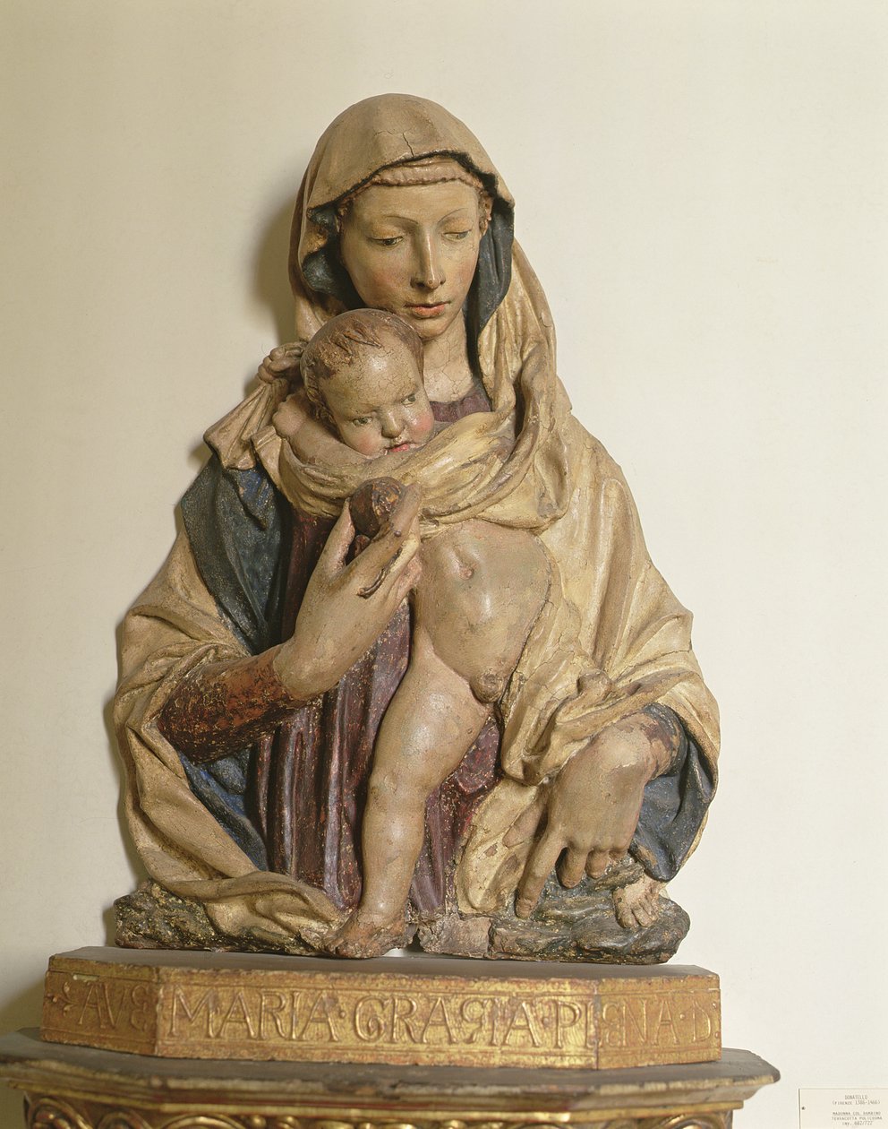 Madonna ja lapsi (puuta) tekijältä Donatello