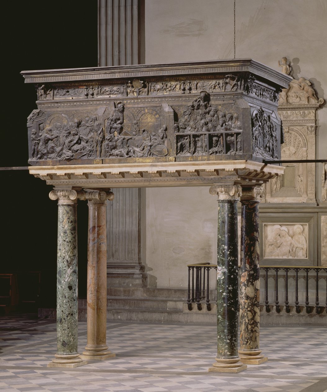 Saarnatuoli laivan eteläpuolelta, 1460 (pronssi) tekijältä Donatello