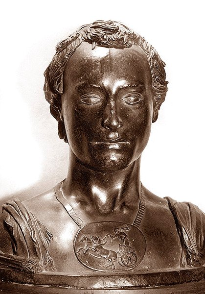 Herrasmiehen rintakuva (pronssi) tekijältä Donatello