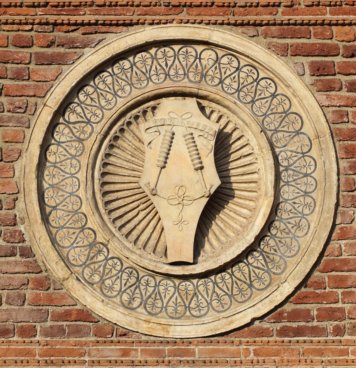 Veistetty patera Bramante-apseassa tekijältä Donato Bramante