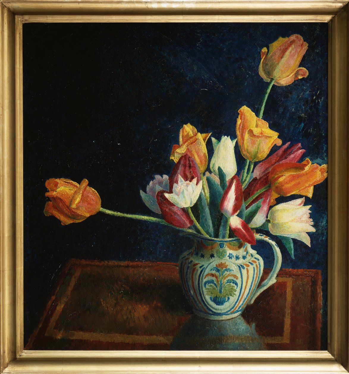 Tulppaanit Staffordshiren kannussa (öljy kankaalle) tekijältä Dora Carrington
