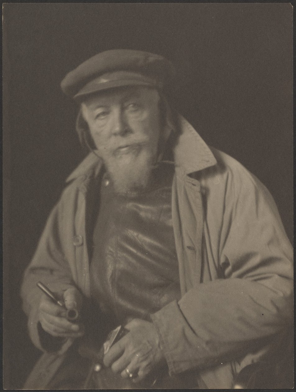 [Parrakas mies, jolla on lippis ja piippu (luultavasti vanha merikapteeni)] tekijältä Doris Ulmann