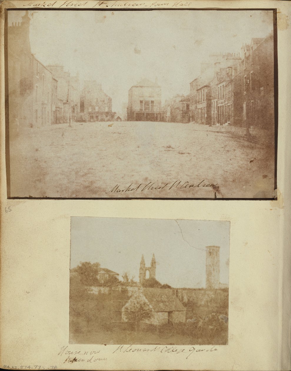 Market Street St.Andrews ja vanha tollbooth, länteen päin tekijältä Dr. John Adamson