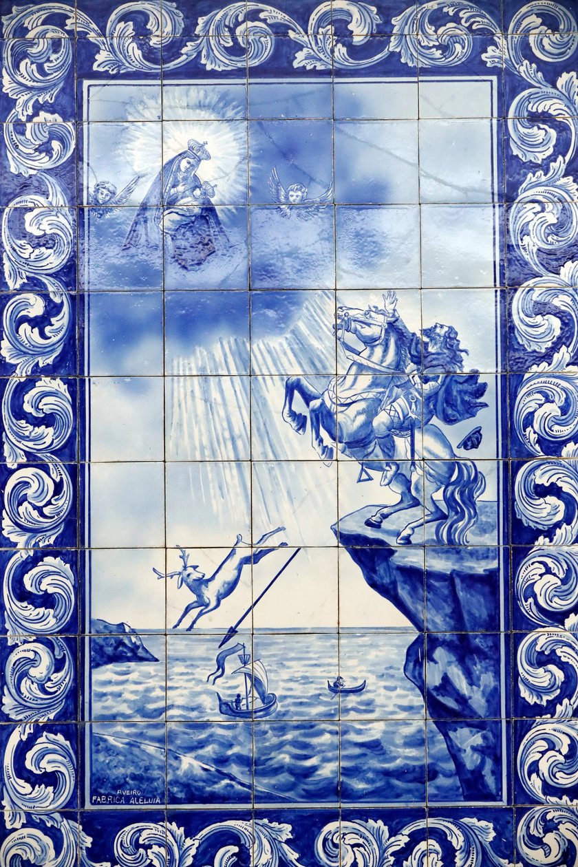 Nasaren Neitsyt Marian ihme. Our Lady of Nazare -kirkko (Largo Nossa Senhora da Nazare). Portugali. tekijältä Dutch School