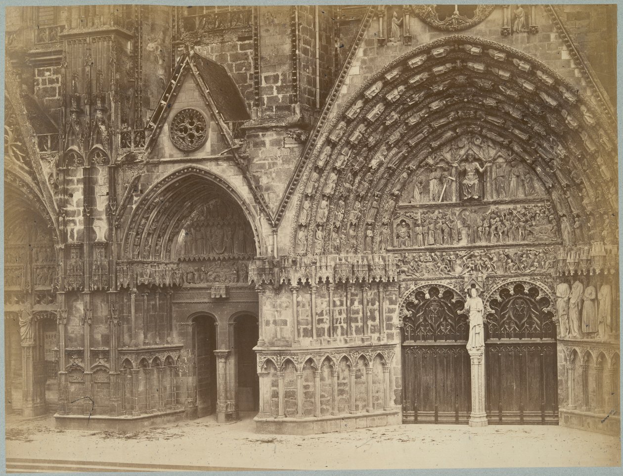 West Door, Bourges tekijältä E. Quetier