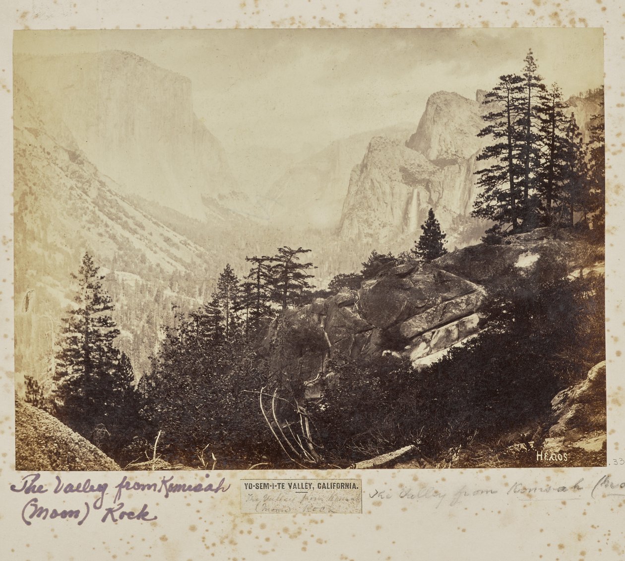Yo-Sem-i-te Valley, Kalifornia. Laakso Komah (Kuu) -kalliolta tekijältä Eadweard J. Muybridge
