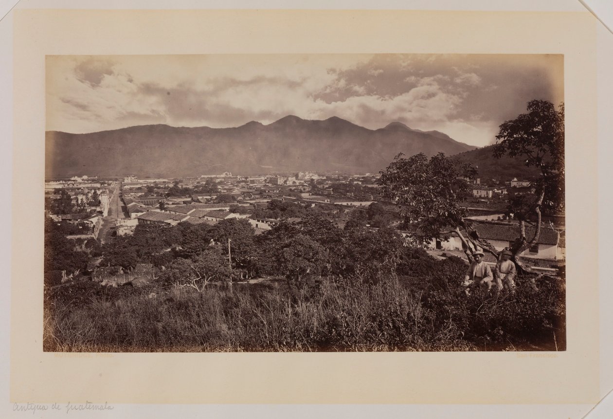 Antigua de Guatemala tekijältä Eadweard Muybridge