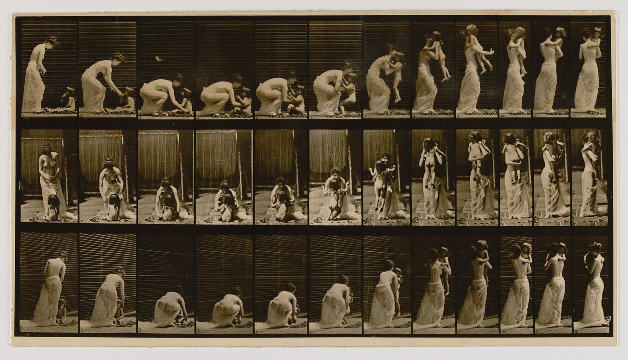 Nainen nostaa ja kantaa lasta, kirjasta Animal Locomotion (Eläinten liikkuminen). tekijältä Eadweard Muybridge