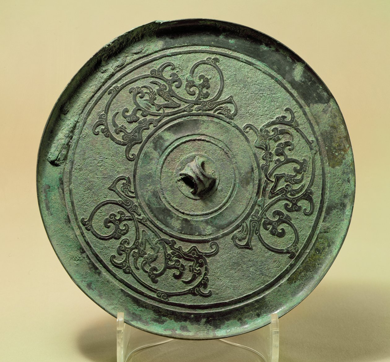 Peili, jossa lomituslohikäärmeitä, Itä-Zhou-dynastia, sotivien valtioiden aika, 475-221 eKr. (pronssi) tekijältä Eastern Zhou Dynasty Chinese School