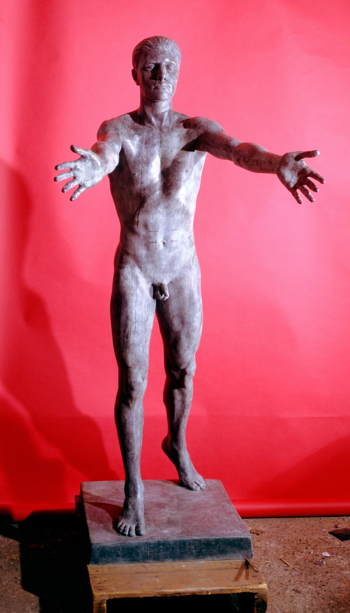 Eton Boy, "Here I Am", n. 1923 (pronssi) tekijältä Edgar Bertram Mackennal