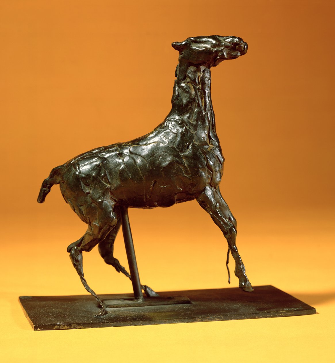 Caracoling Horse (pronssi) tekijältä Edgar Degas