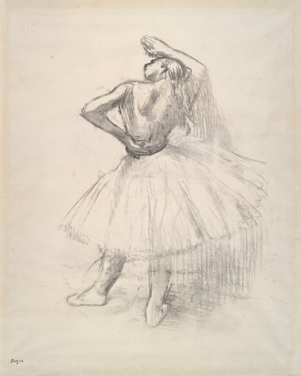 Tanssija seisomassa, oikea käsi ylhäällä? (Seisova tanssija, oikea käsi koholla) tekijältä Edgar Degas