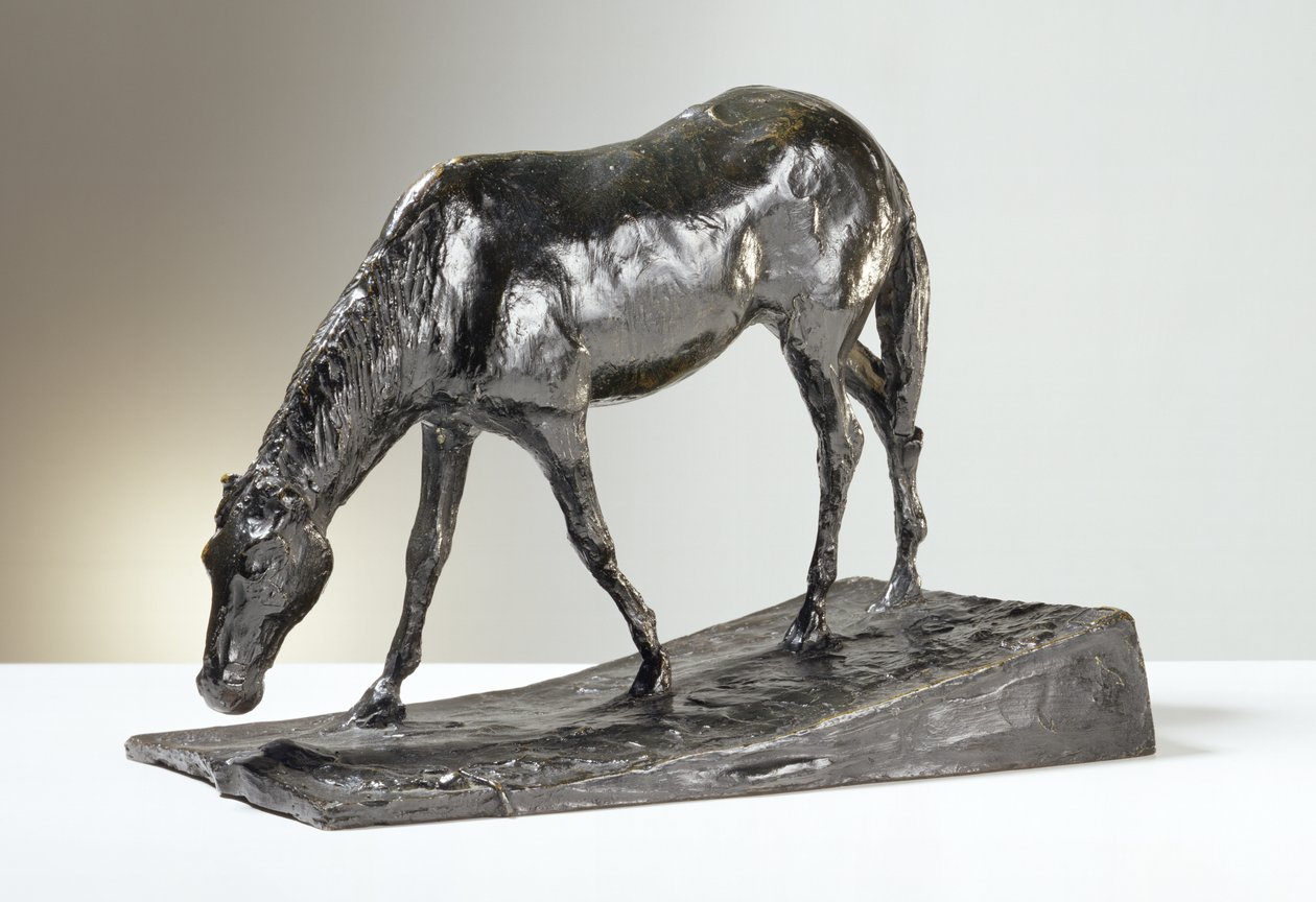 Hevonen alla (pronssi) tekijältä Edgar Degas
