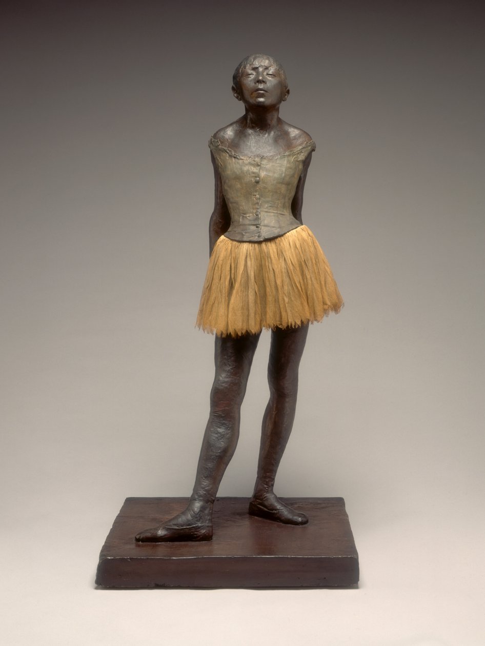 Pikku tanssija, 14-vuotias, kipsiä mahdollisesti 19201921, alkuperäisen vahan mallin mukaan 1878-1881. tekijältä Edgar Degas