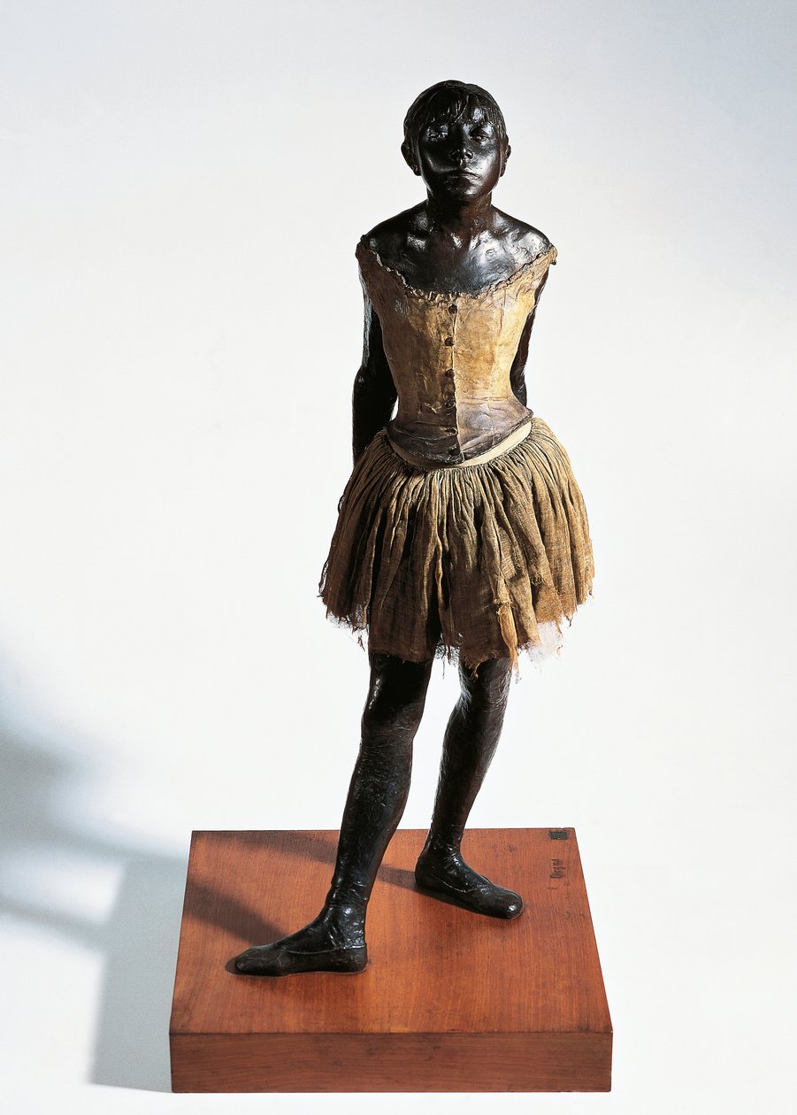 Pieni tanssija 14-vuotias, noin 1880, kirjoittanut Edgar Degas (1834-1917), pronssinen patsas ja tylli tekijältä Edgar Degas