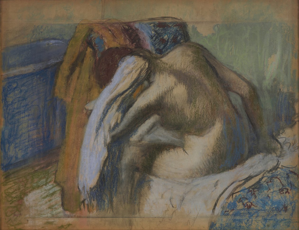 Nainen kuivaamassa hiuksiaan kylvyn jälkeen tekijältä Edgar Degas