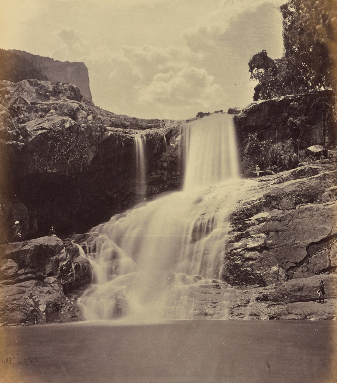 Sentinel Falls tekijältä Edmund David Lyon