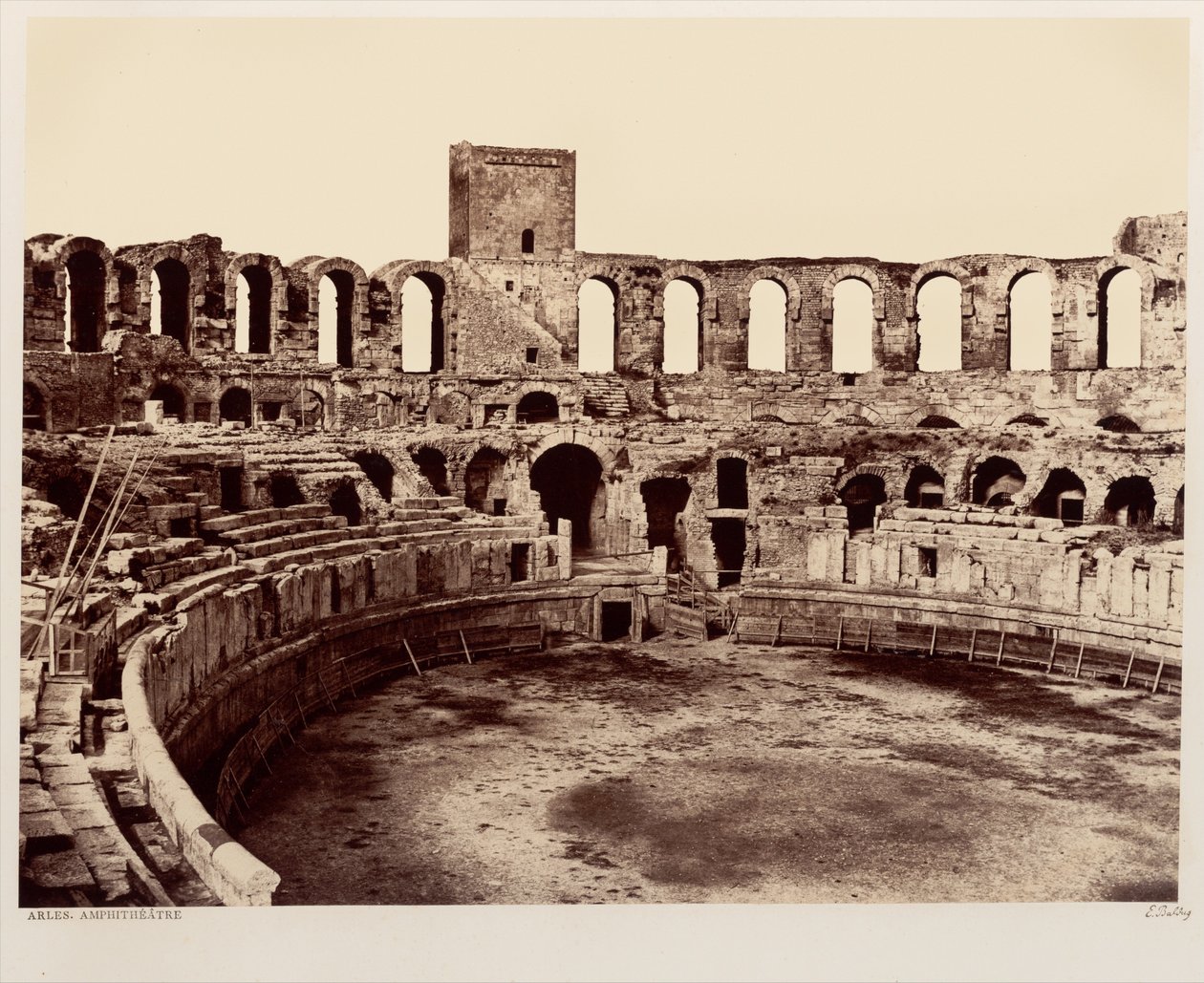 Arles, amfiteatteri tekijältä Édouard Baldus