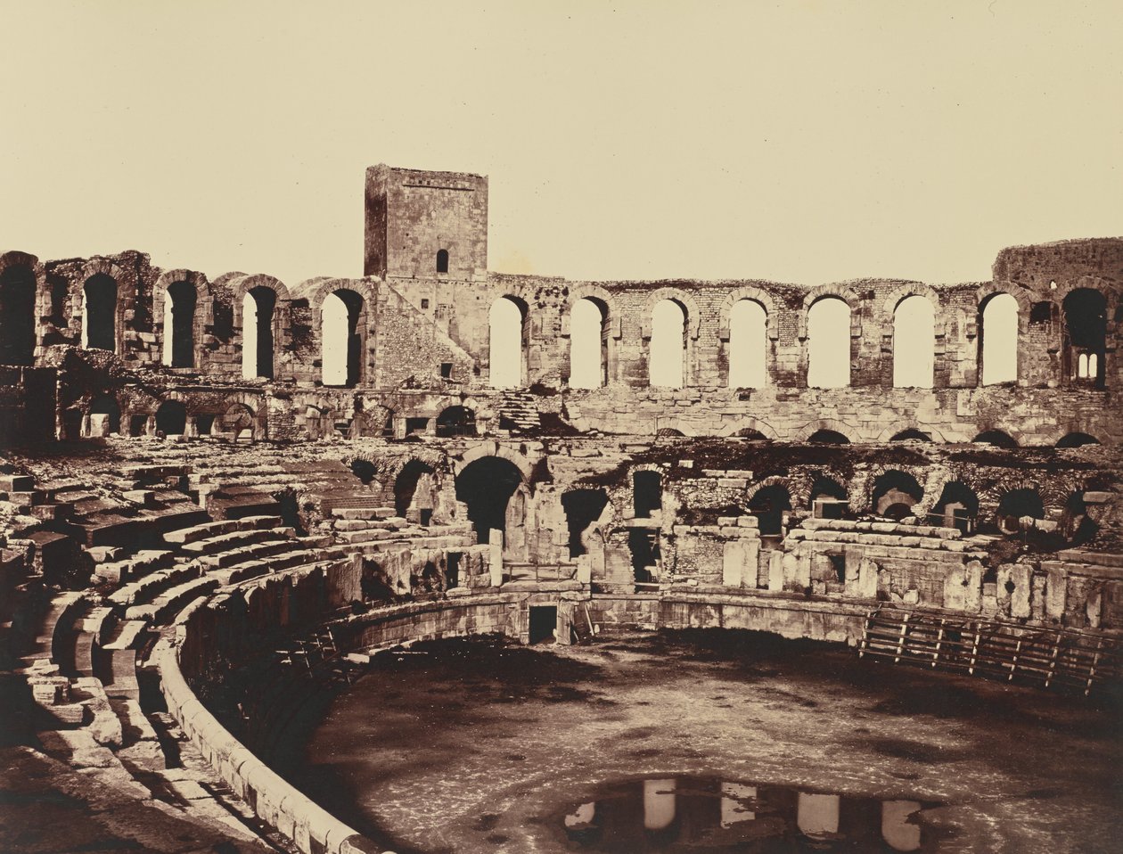 Arles. Amfiteatteri tekijältä Édouard Baldus