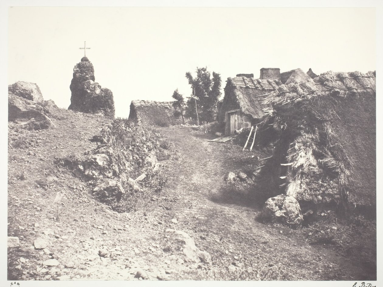Olkikattoiset mökit Auvergnessa, Golgata, 1852, painettu 1978. tekijältä Édouard Baldus