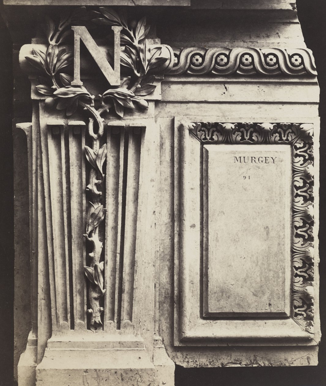 Koriste-elementti, Uusi Louvre, n. 1856 (albumeeni hopeaprintti lasinegatiivista) tekijältä Edouard Denis Baldus