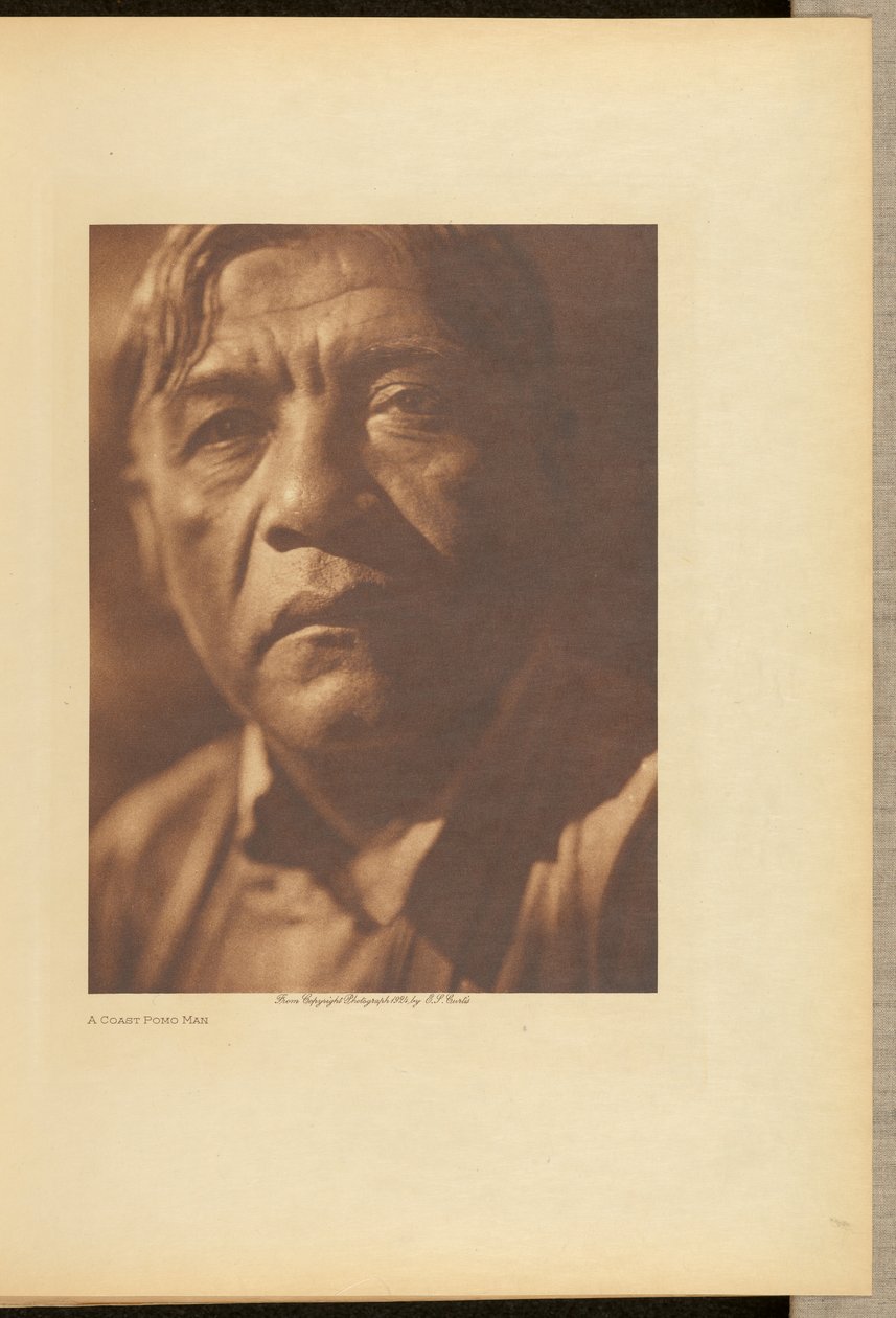 Coast Pomo mies tekijältä Edward S. Curtis