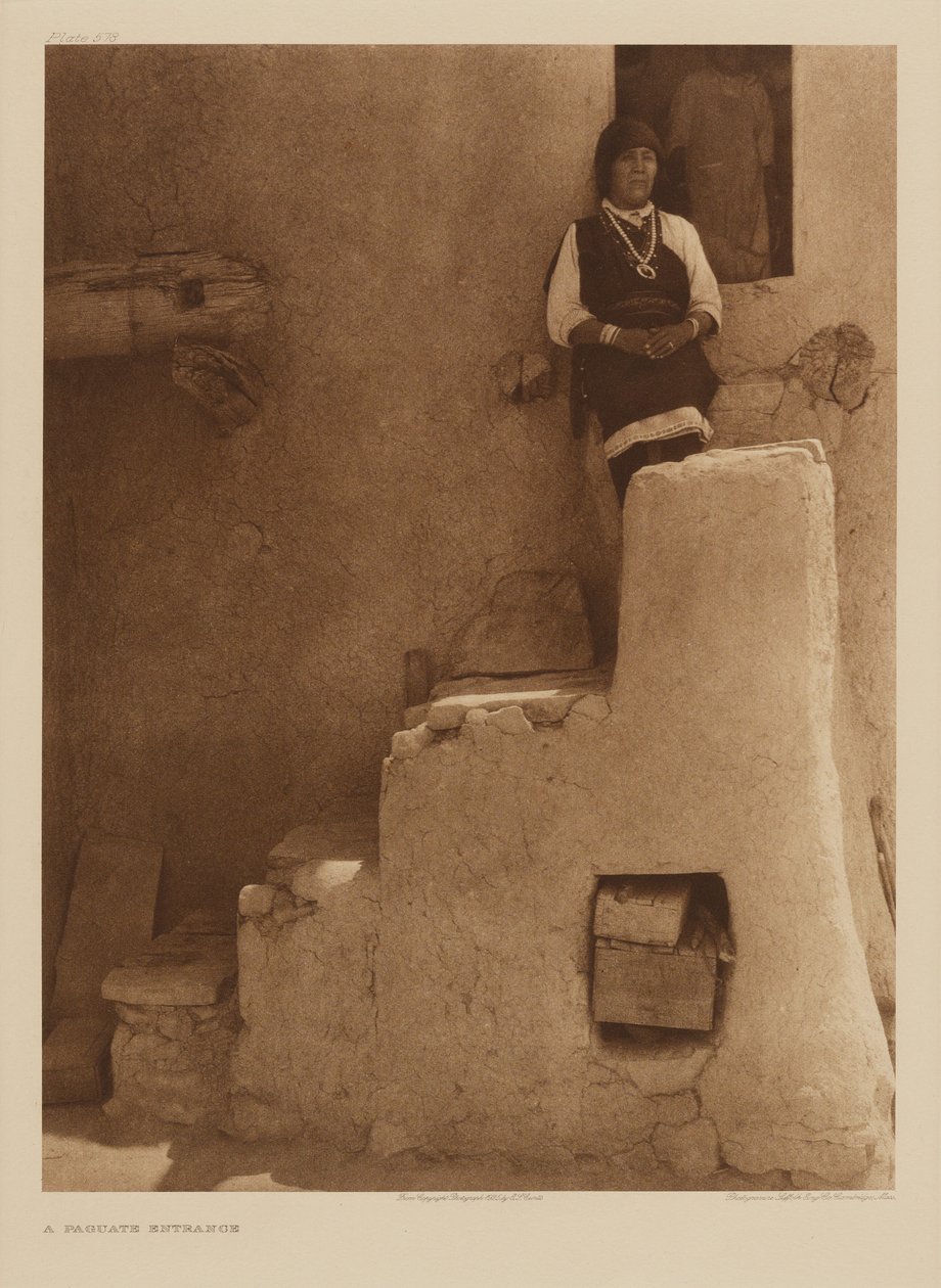 Paguaten sisäänkäynti tekijältä Edward S. Curtis