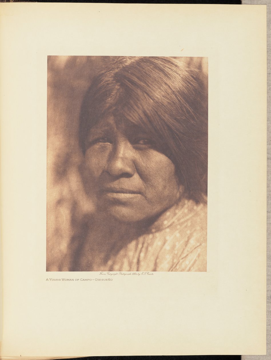 Campon nuori nainen - Diegueño tekijältä Edward S. Curtis