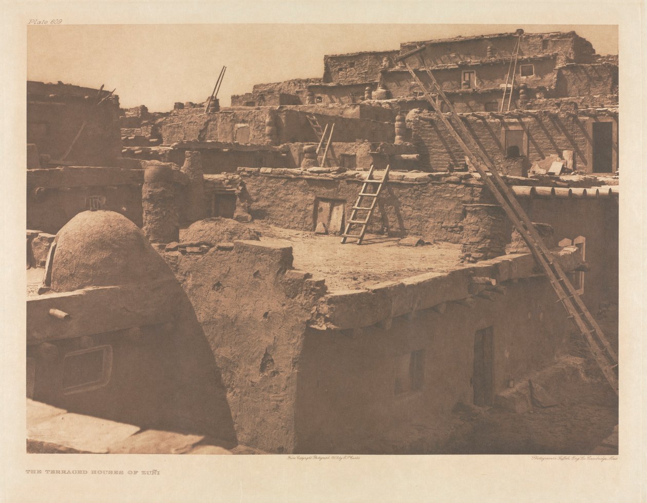 Salkku XVII, levy 609: Zuñin rivitalot tekijältä Edward S. Curtis