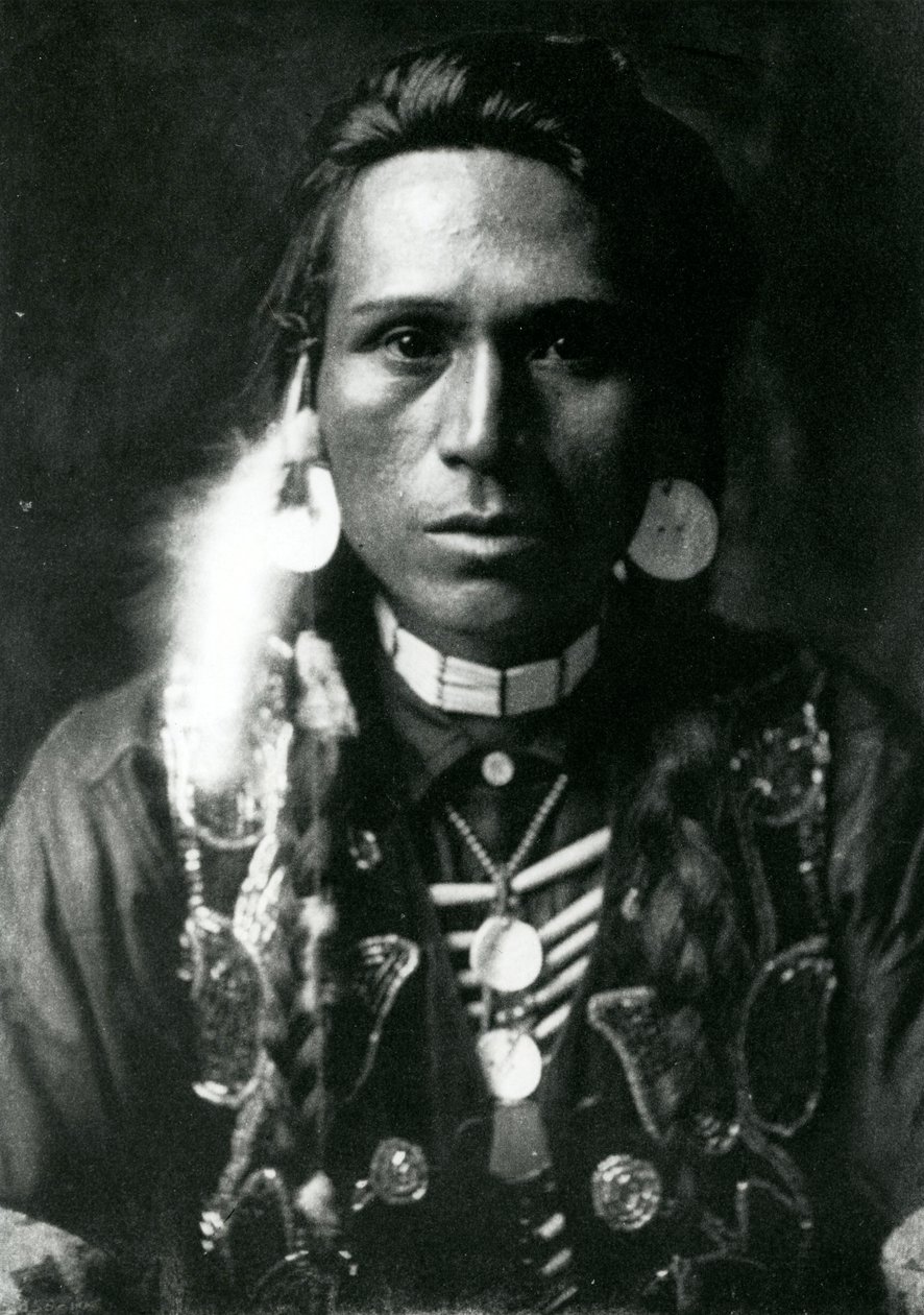 Nuori Yakima tekijältä Edward Sheriff Curtis
