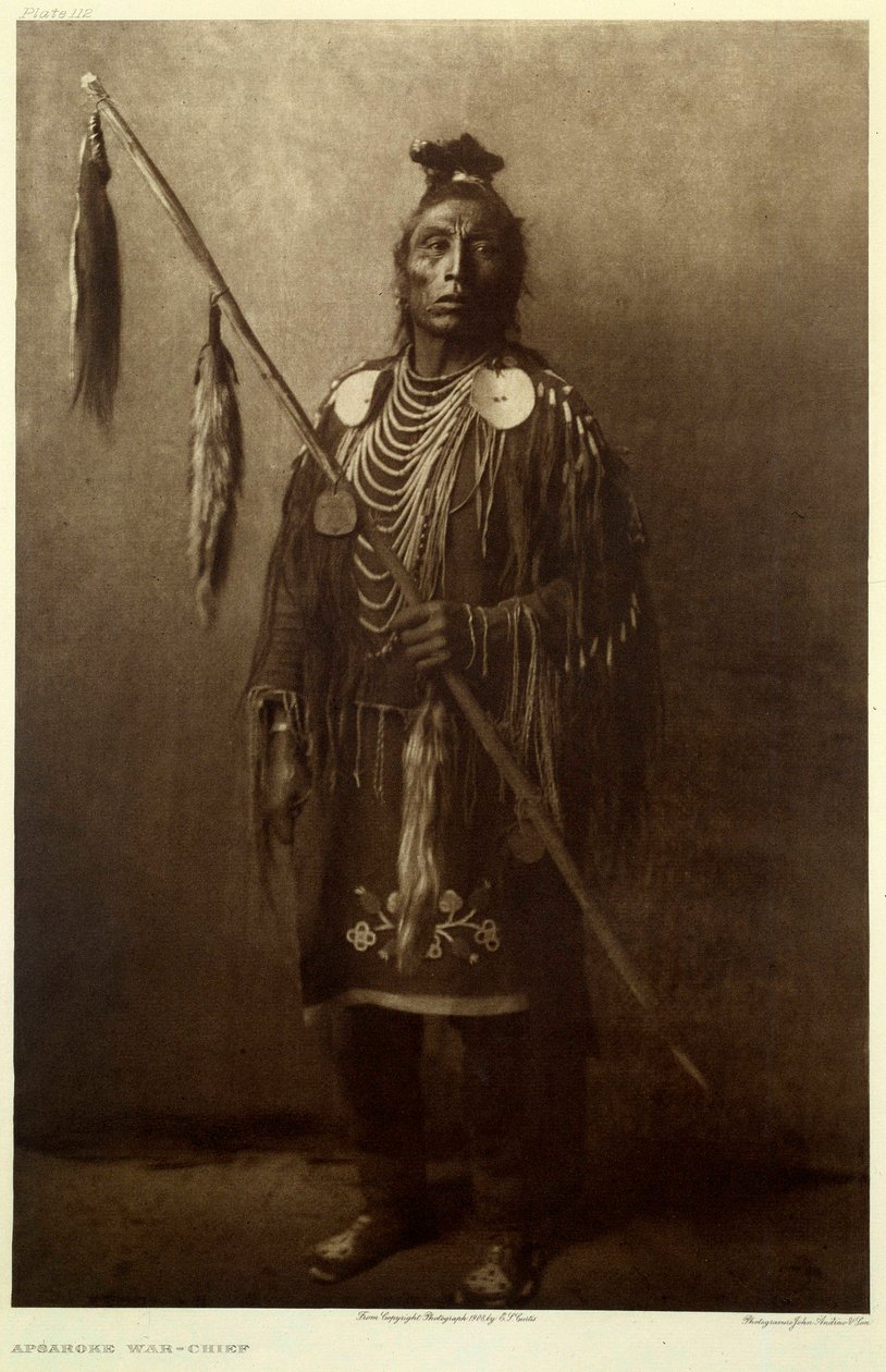 Amerikan intiaanit: Apsarokesoturin muotokuva tekijältä Edward Sheriff Curtis
