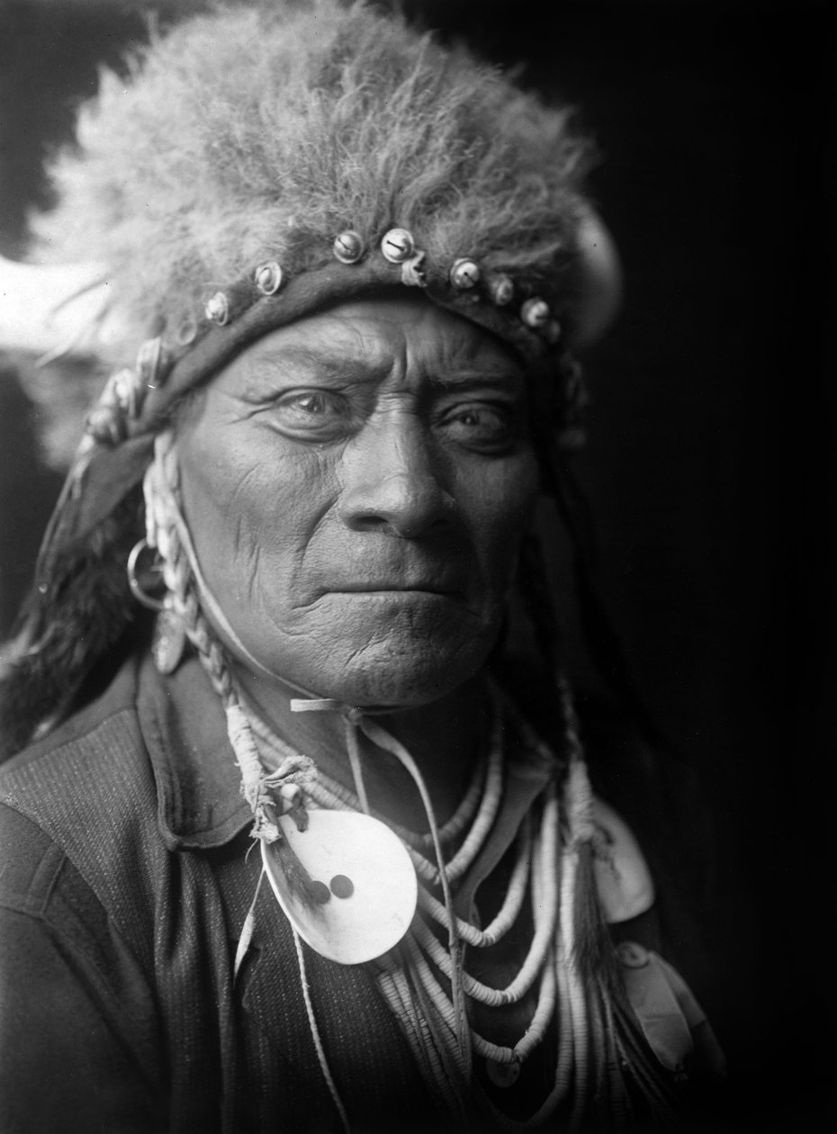 Uma Conta Azul, indiana, c. 1908, foto Edward S. Curtisfinnish tekijältä Edward Sheriff Curtis