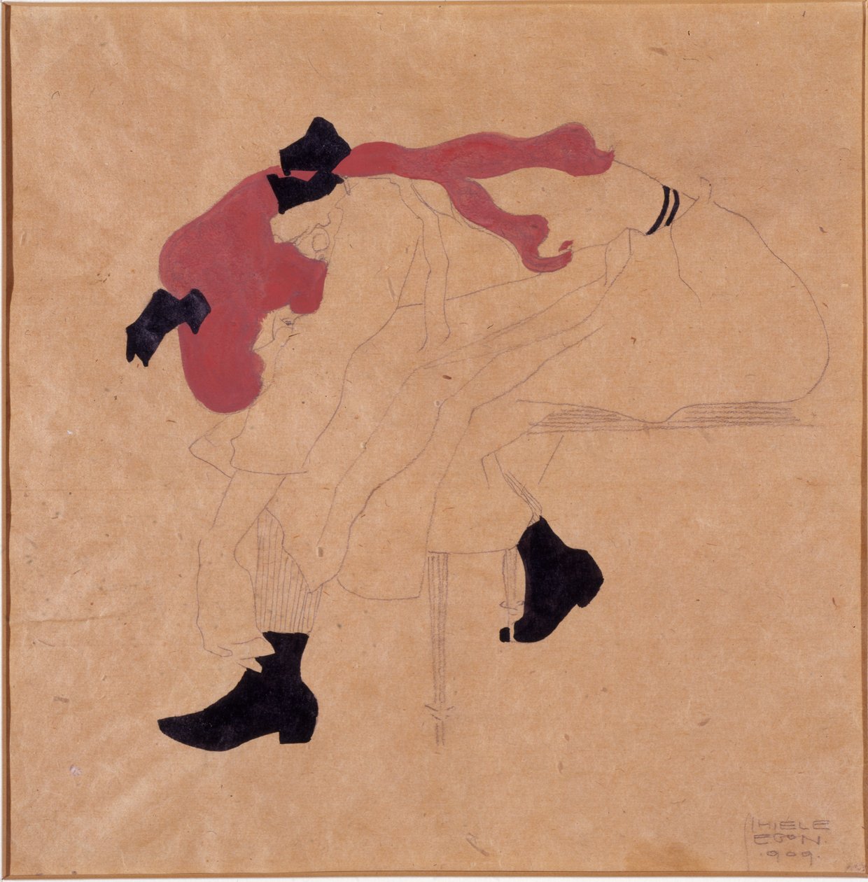 Nuori tyttö mustalla nauhalla punaisilla hiuksilla, pukemassa kenkiään, 1909 tekijältä Egon Schiele