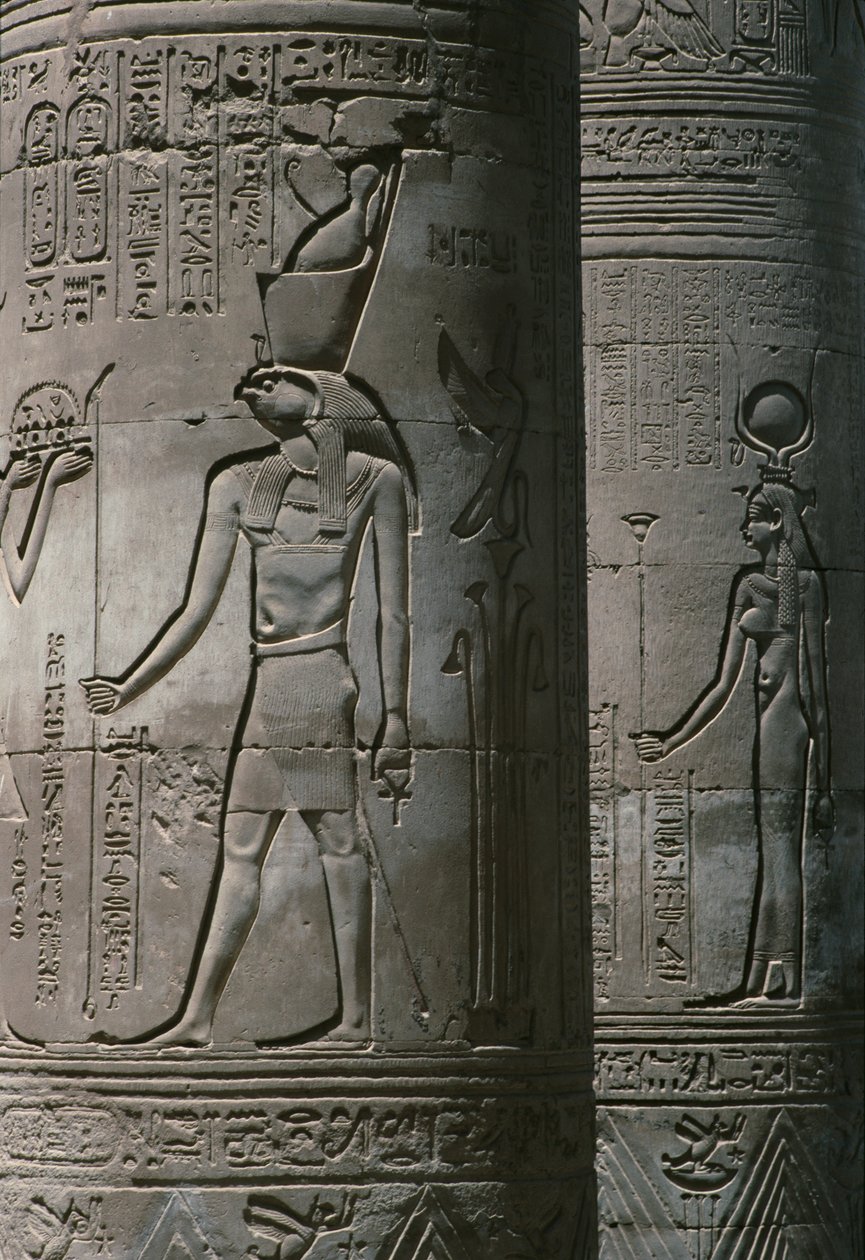 Yksityiskohta pylväskäytävästä, roomalainen ja ptolemaiolainen Sobekin ja Haroerisin kaksoistemppeli Niilillä kivi tekijältä Egyptian