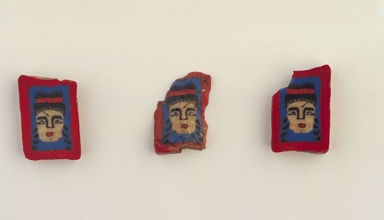 Kolme mosaiikkilaatta, Ptolemaioksesta roomalaiseen aikaan, 100 eKr.-100 jKr (lasi) tekijältä Egyptian