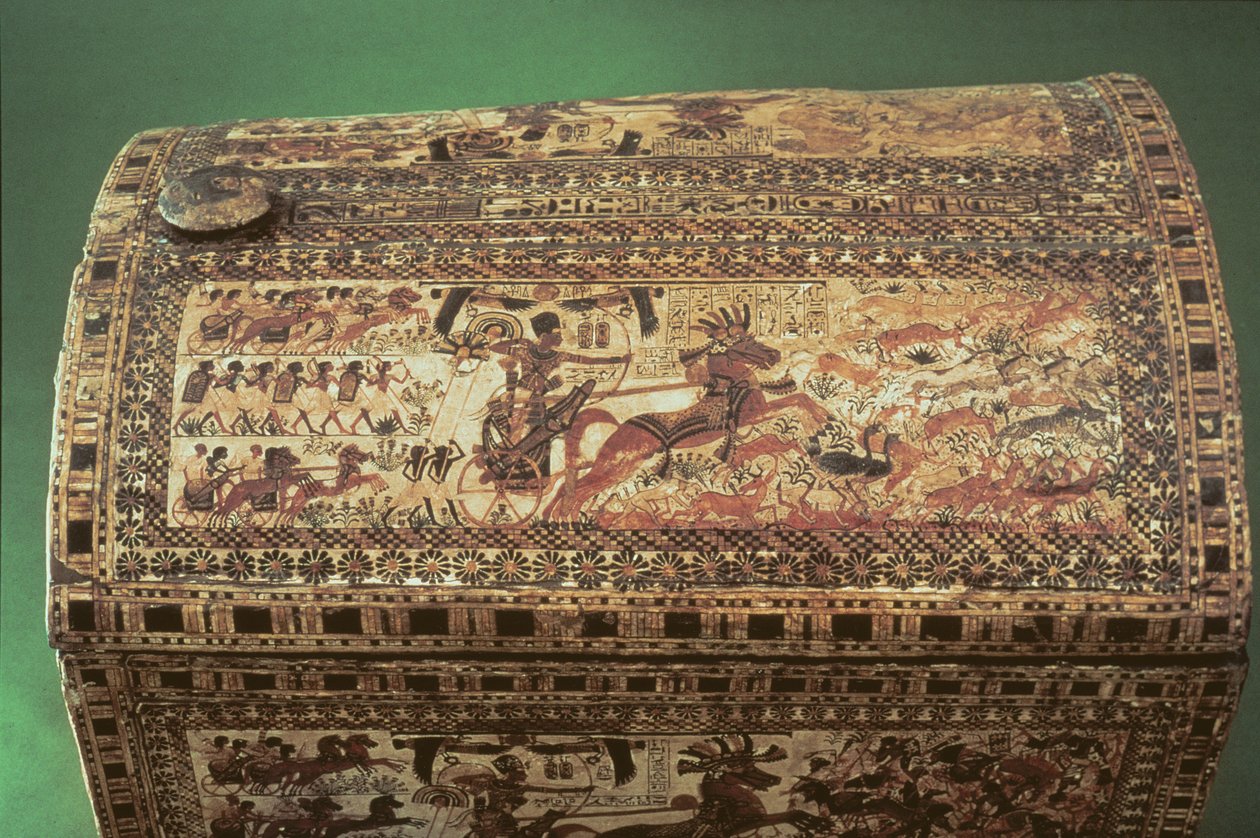 Yksityiskohta Tutankhamonin arkusta, Uusi valtakunta, n. 1340 eaa., maalattu puu. tekijältä Egyptian 18th Dynasty