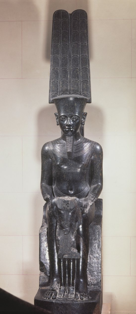 Tutankhamonia suojeleva Amunin patsas, Uusi kuningaskunta, noin 1336-1327 eKr. (graniitti) tekijältä Egyptian 18th Dynasty