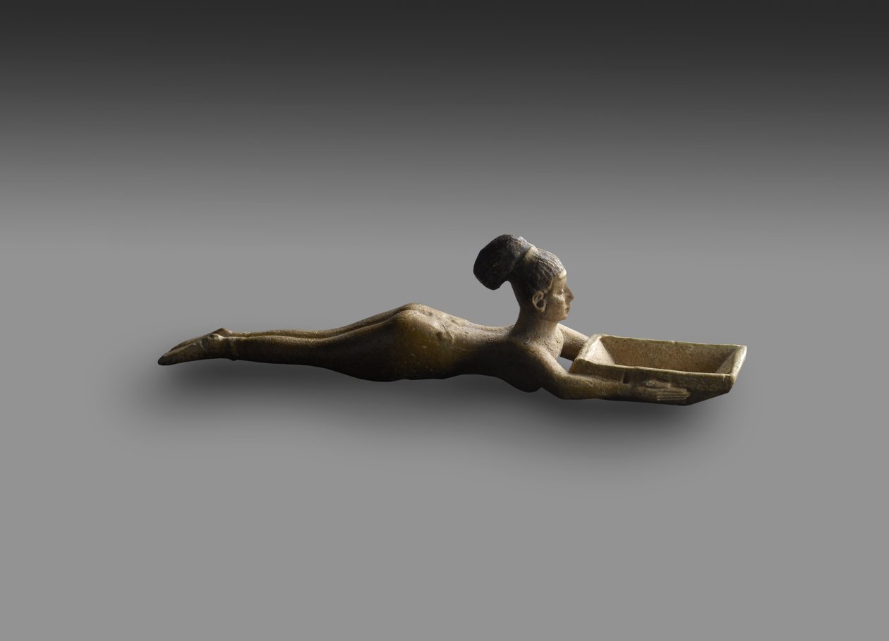 Uivan tytön muotoinen kosmeettinen lusikka, haudasta Sanamista, Nubiasta, myöhäisjaksolta, n. 747-702 eKr. (fajansilasitettu keramiikka) tekijältä Egyptian 25th Dynasty