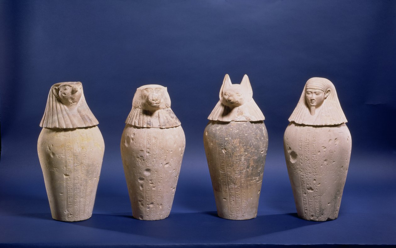 Neljän Djedbastetefankhille kuuluvan tölkin setti hänen haudastaan Hawarassa, myöhäiskaudelta, n. 380-342 eKr. (kalkkikivi) tekijältä Egyptian 30th Dynasty