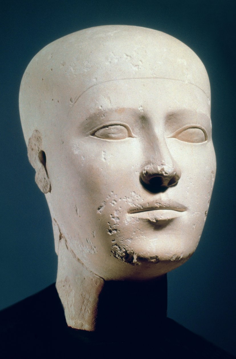 Päämuotokuva Gizan hautausmaa haudoista, n. 2600 eKr. (kalkkikivi) tekijältä Egyptian 4th Dynasty