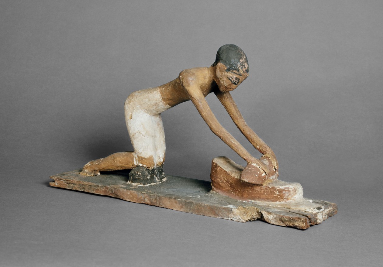 Malli naisesta, joka hioo maissia, egyptiläinen, löydetty Sidmantista (monivärinen puu) tekijältä Egyptian 6th Dynasty